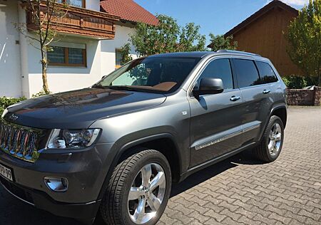 Jeep Grand Cherokee Overland Summit 3.0 CRD 177kW...