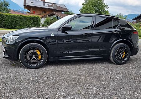 Alfa Romeo Stelvio 2.9 V6 Bi-T. 375kW Quadrifoglio AT8-...