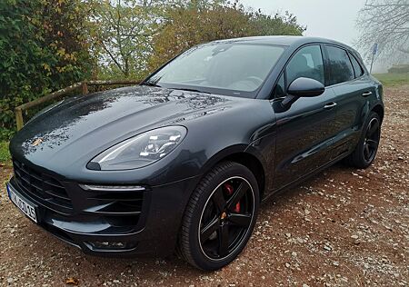 Porsche Macan Turbo Performance