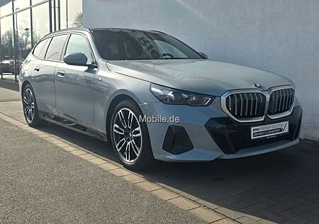 BMW 520d Touring M Sportpaket*Pano*Standhzg*AHK*DA+*
