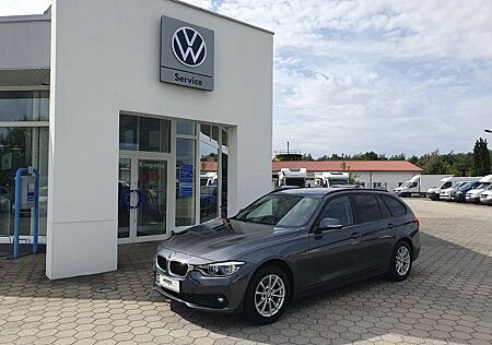 BMW 318d Touring Panoramadach LED-Matrix Kamera HuD