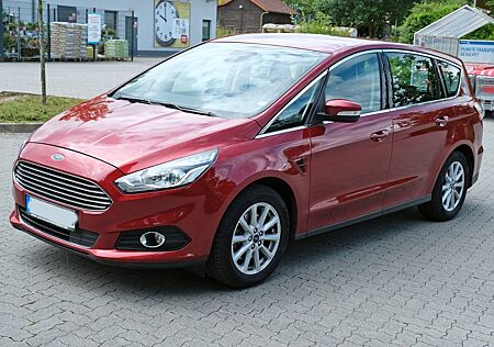 Ford S-Max 1,5 EcoBoost Titanium Titanium