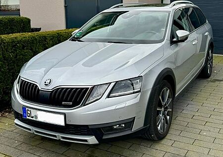 Skoda Octavia 2.0 TDI SCR 135kW DSG 4x4 Scout Comb...