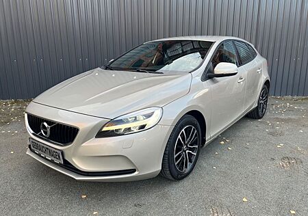 Volvo V40 T2 Momentum
