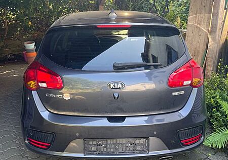 Kia Cee'd / Ceed 1.0 T-GDI Dream-Team Edition Dr...