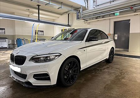 BMW 220i Coupé M Sport M Sport