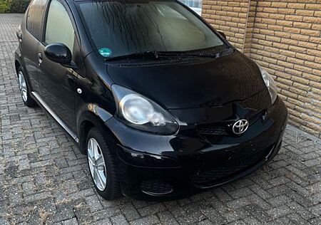 Toyota Aygo (X) Aygo (X) 1,0 -