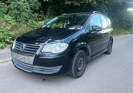 VW Touran Volkswagen Trendline