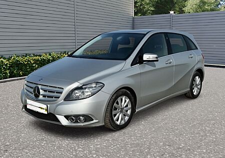 Mercedes-Benz B 180 BlueEFFICIENCY Edition 1