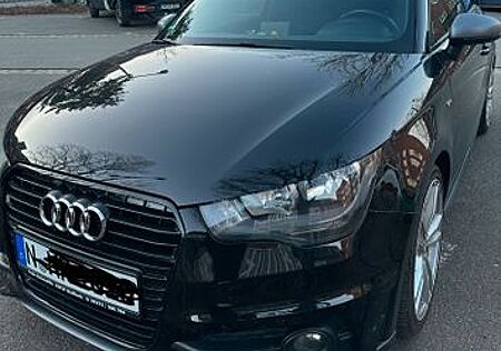 Audi A1 1.4 TFSI S tronic 119g CO2 S line S line