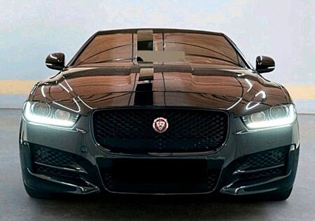 Jaguar XE 20t 200PS R-Sport Automatik R-Sport