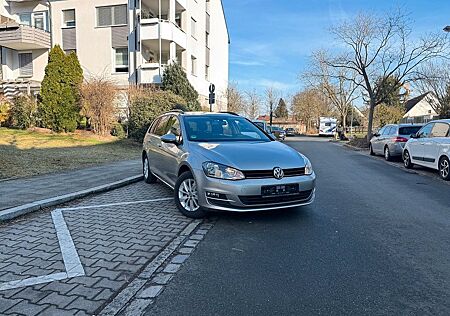 VW Golf Volkswagen 1.4 TSI 120 PS. Kombi. NAVI. Sitzheizung