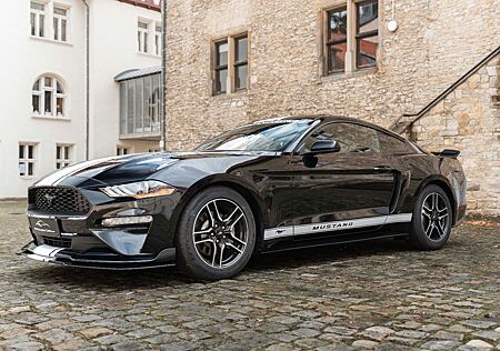 Ford Mustang 2,3L Ecoboost LED KAM TOTW SZH ALC