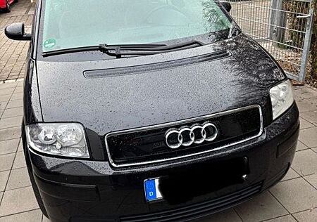 Audi A2 1.4 -TFSI-Schwarz