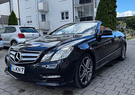 Mercedes-Benz E 220 Cabriolet AMG/Airscarf/Navi/Leder/Avantga