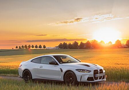 BMW M4 CSL Coupe 1 of 1000 *VOLL* 1. Hand