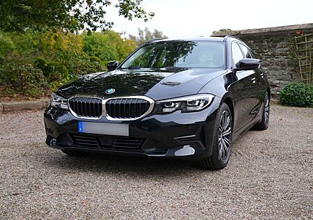 BMW 320d Touring Advantage Automatik Advantage