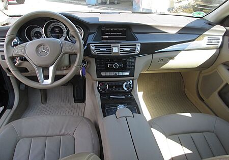 Mercedes-Benz CLS 350 Shooting Brake CDI 4Matic ~ Leder ~ Navi