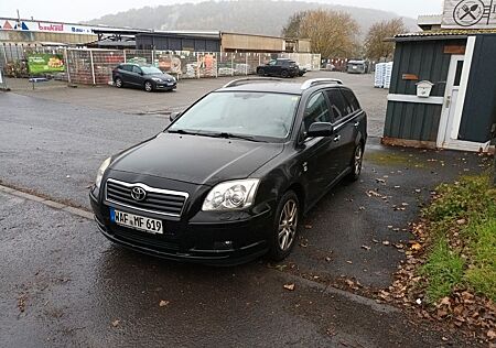 Toyota Avensis Combi Executive 2,2-l-D-CAT Executive