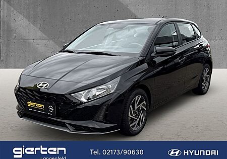 Hyundai i20 ''Trend'' mit Navigation Allwetterreifen Dig