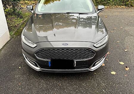 Ford Mondeo 2,0 TDCi 110kW Vignale Turnier PowerS...