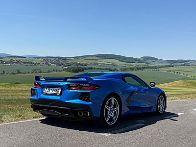 Corvette C8 Stingray 2LT Z51 package