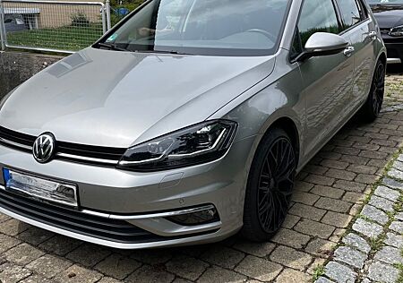 VW Golf Volkswagen 1.4 TSI 92kW DSG BMT Highline