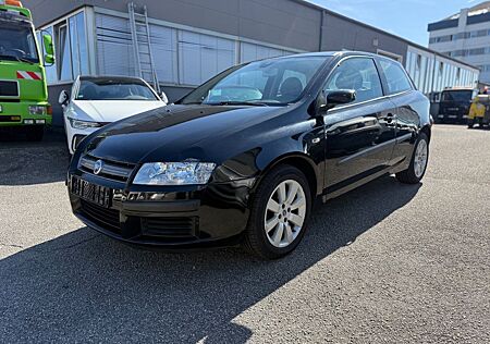 Fiat Stilo 1.4 16V Niederländische Papiere