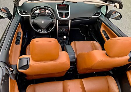Peugeot 207 Leder, neue Motorkette, TÜV 03/2027.