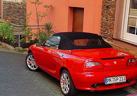 MG MGF 1.8i 88 kW -