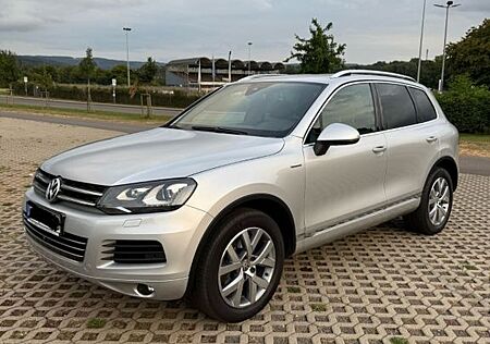 VW Touareg Volkswagen 3.0 V6 TDI Tiptronic Edition X BMT E...