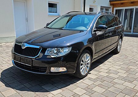 Skoda Superb Combi Exclusive Xen Navi AHK PDC 2.Hand