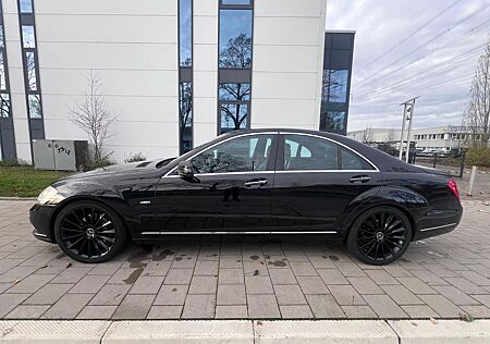 Mercedes-Benz S 350 CDI Distro-Servot-Nachtsicht-Standh-Keyles