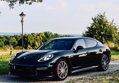Porsche Panamera GTS Approved 4/26, PZ Wartung neu 6/26