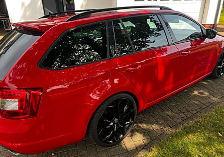 Skoda Octavia 2.0 TDI DSG RS Combi RS