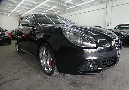 Alfa Romeo Giulietta Turismo 2.0 JTDM QV SPORTIVA*BI-XENON