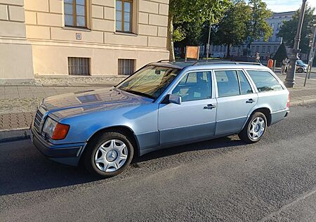 Mercedes-Benz 300 300TD S124 Saugdiesel OM603 W124 Kombi