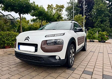 Citroën C4 Cactus 1.6HDi Shine Edt. Kamera/PDC/SHZ/8fach