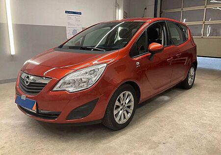 Opel Meriva B Active NUR 23.000KM !!!