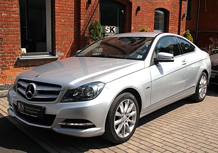 Mercedes-Benz C 180 Coupe CGI BlueEfficiency