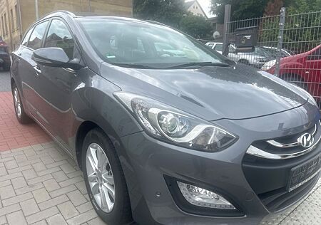Hyundai i30 1.6, FIFA World; EDITION , Android ,1-Hand