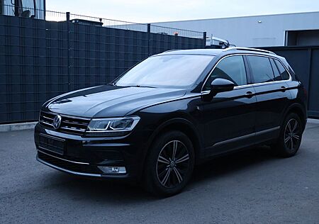 VW Tiguan Volkswagen 2,0 TDI Highline 4Motion ACC LED Autom.