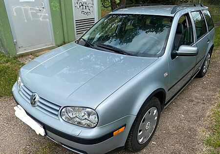 VW Golf Volkswagen 1.9TDI 85kW tiptr. Comfortline Variant ...
