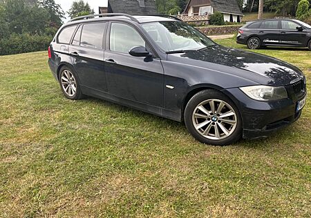 BMW 318i touring -