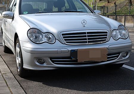 Mercedes-Benz C 180 KOMPRESSOR T CLASSIC