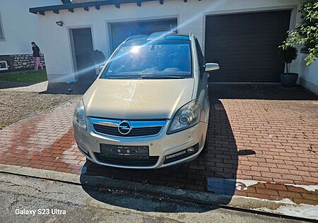 Opel Zafira 1.9 CDTI NAVI 74kW NAVI