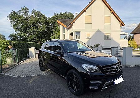 Mercedes-Benz ML 350 AMG-line BlueTEC 4MATIC -