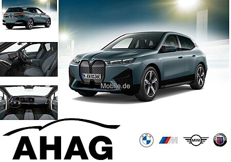 BMW iX xDrive40 Sportpaket 1500Euro Ladeguthaben