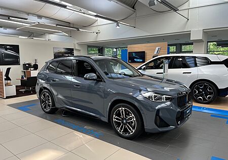 BMW iX1 xDrive30 - NP: 70.480, AHK, M-Sport, 1. Hand
