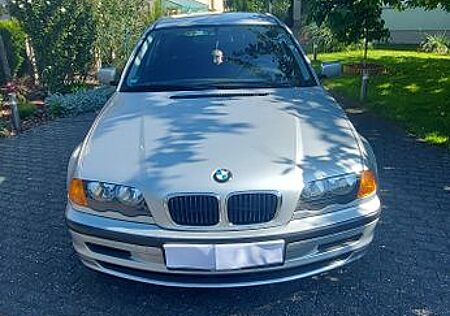 BMW 318i